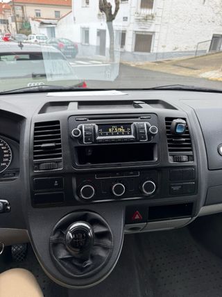 Volkswagen Transporter T5 2011