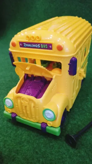 Lote Zomlings Bus Escolar y Coches carreras