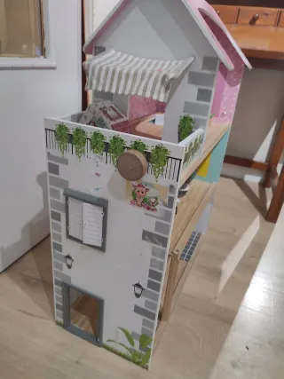 Casita de muñecas rosa
