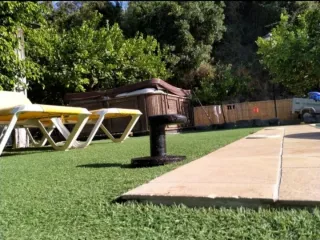 Noray o Bolardo náutico de hierro fundido.