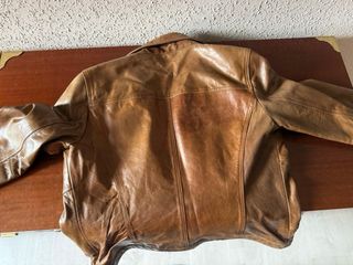 Chaqueta de cuero marrón mujer