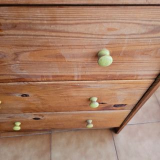 Cómoda de pino con 3 cajones