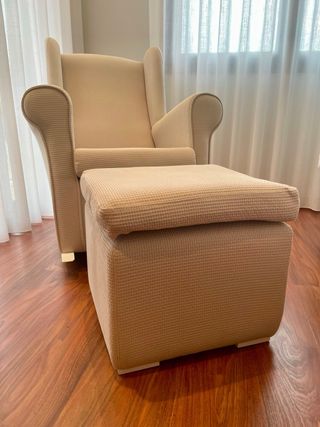 Sillón orejero mecedora lactancia con reposapiés