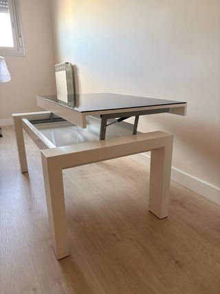 Mesa de centro elevable blanca y negra