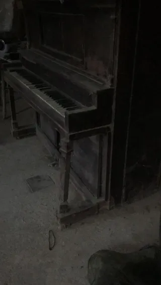 Piano R. S. Howard Co. New York