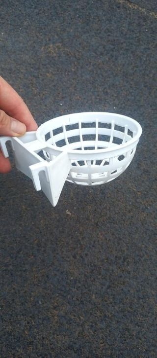 (Lote 4) Nidos y material cría