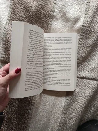 La pequeña tienda de los corazones felices