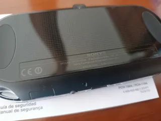 PS Vita Slim Sony Negra