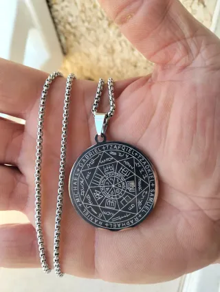 Colgante Amuleto 7 Arcángeles Cadena