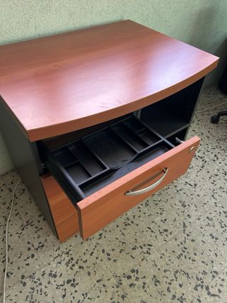 Mesa + armario + cajonera de oficina de madera