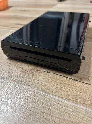 Nintendo Wii U + Juego + Accesorios