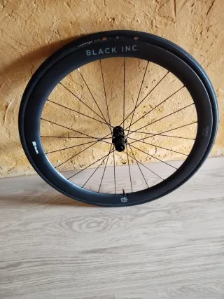 Ruedas carbono Black Inc 45 Tubular
