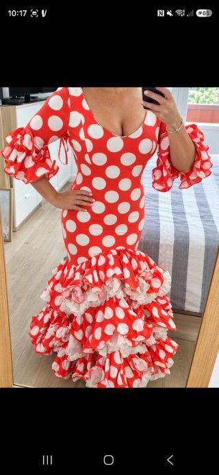 Traje Flamenca Coral Lunares