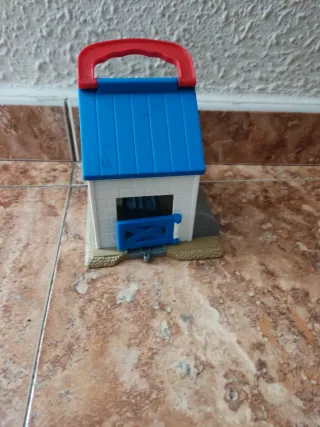 Tren Thomas Casa Azul y Roja