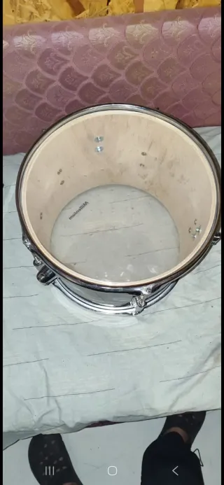 Tambor con platillo y baquetas falta piezas
