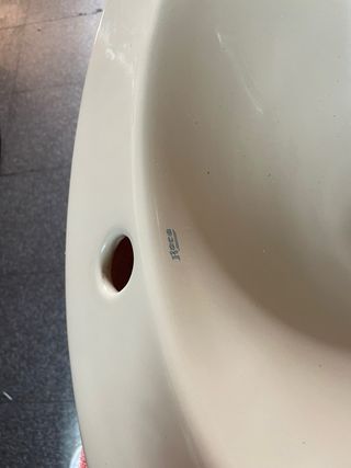 Lavabo de baño beige