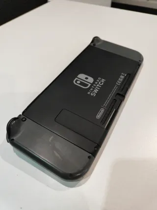 Nintendo Switch Gris + Cargador Compatible