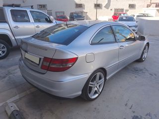 Mercedes-Benz Clase CLC230 V6 Gasolina. Impecable