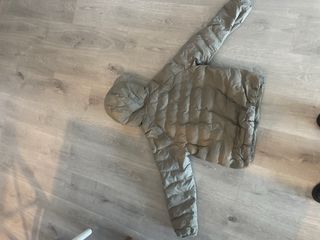 Chaqueta Zara Beige con Capucha