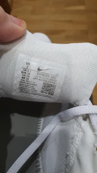 Zapatillas deportivas Puma blancas y azules