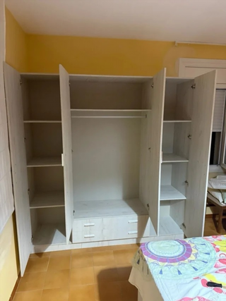 armario de 4 puertas en liquidación