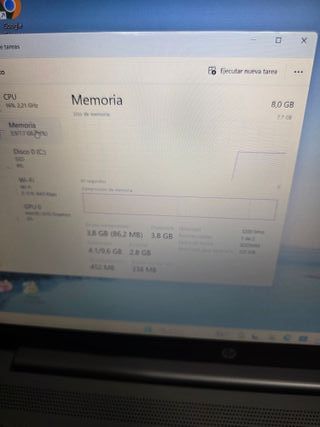 Ordenador portátil HP I3 DOCEAVA GENERACIÓN