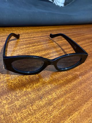 Gafas de sol negras