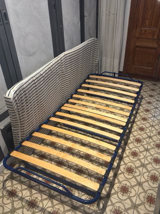 Cama Plegable IKEA Azul y Blanca