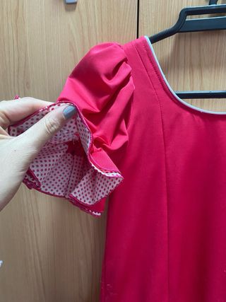 Vestido de gitana con volantes y lunares