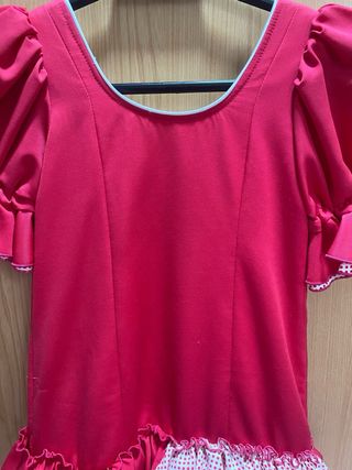 Vestido de gitana con volantes y lunares