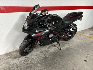 Suzuki GSX-R black edition 2006 37.000 negociable