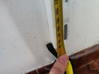 Estantería madera y guías metálicas