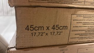 Lozas de porcelana apiladas