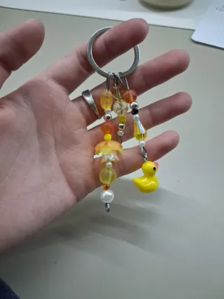 Llavero hecho a mano con patito