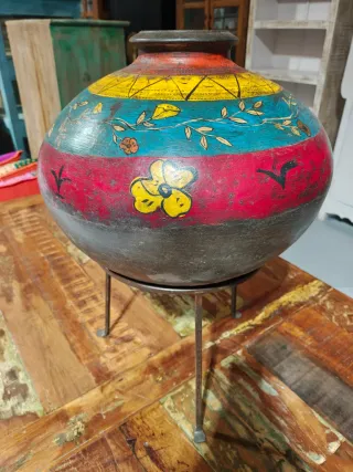 Jarrón  Puja de terracota pintada