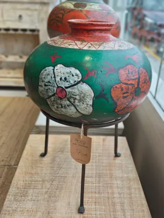Jarrón  Puja de terracota pintada