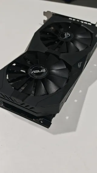 ASUS ROG STRIX RX 570 8GB