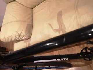 Bicicleta Fixie negra y Azul 700x28c