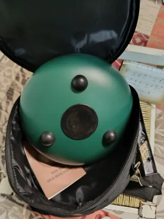 Handpan 11 tonos con funda y baquetas