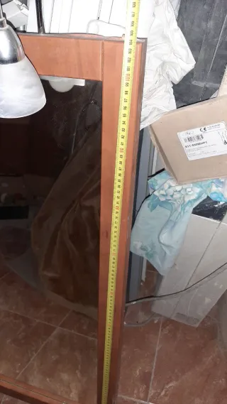 Espejo Marco Madera con Aplique de Luz