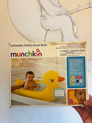 Bañera hinchable pato Munchkin 6-24 meses