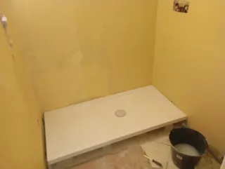 Convierte tu baño viejo en uno moderno y elegante.