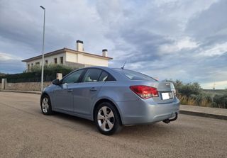 Chevrolet Cruze 2.0 VCDi 150 CV LT | Año 2011