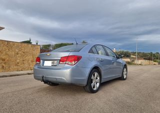 Chevrolet Cruze 2.0 VCDi 150 CV LT | Año 2011