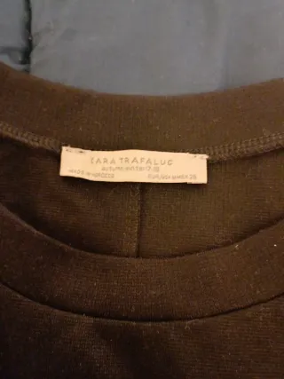 Vestito Zara nero con bande rosse e verdi