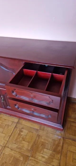 Mueble buró de madera