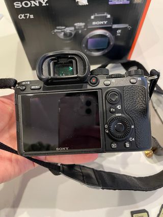 Cámara Sony A7III