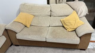 Regalo 2 Sofás de 2 plazas beige y marrón