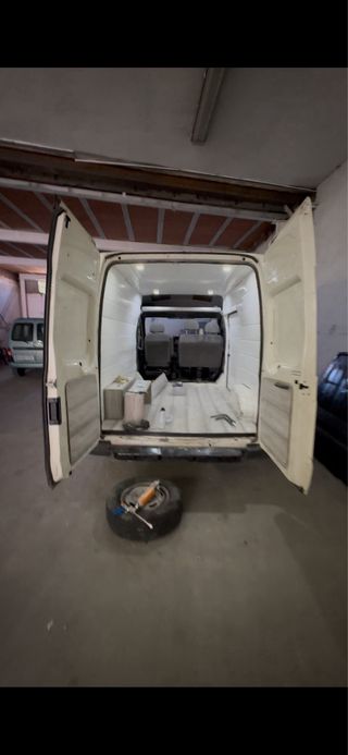 Ford Transit camper etiqueta B