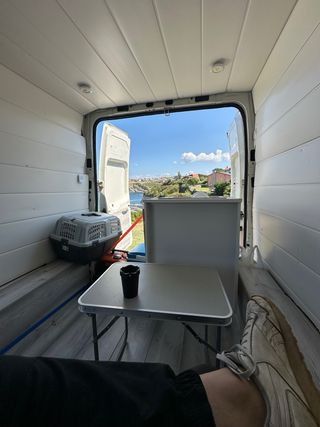 Ford Transit camper etiqueta B